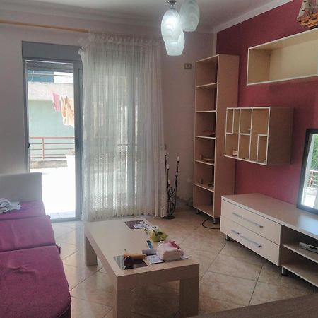 Queen Hostel Дуррес Экстерьер фото
