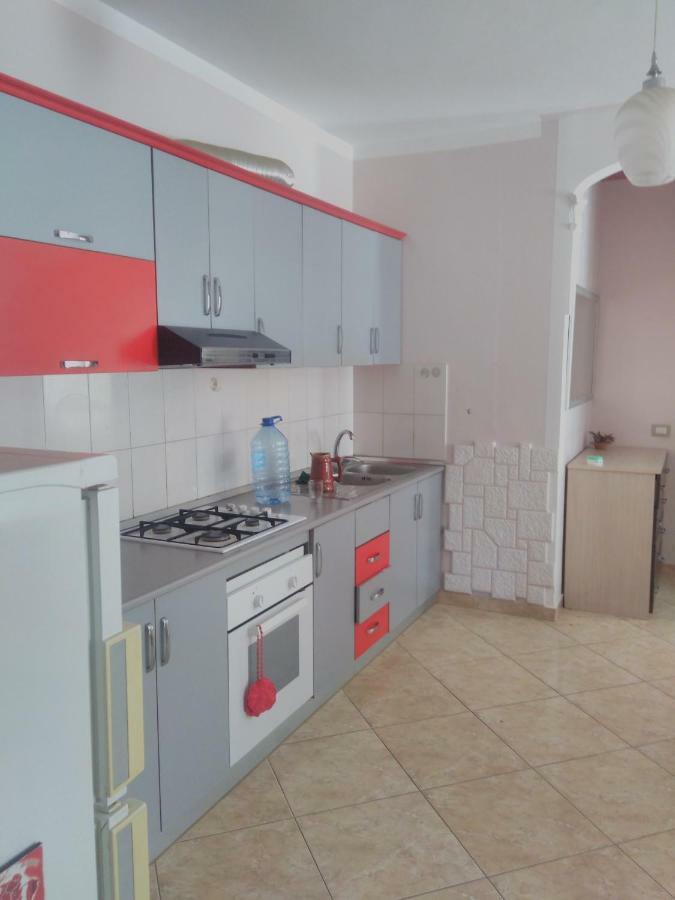 Queen Hostel Дуррес Экстерьер фото